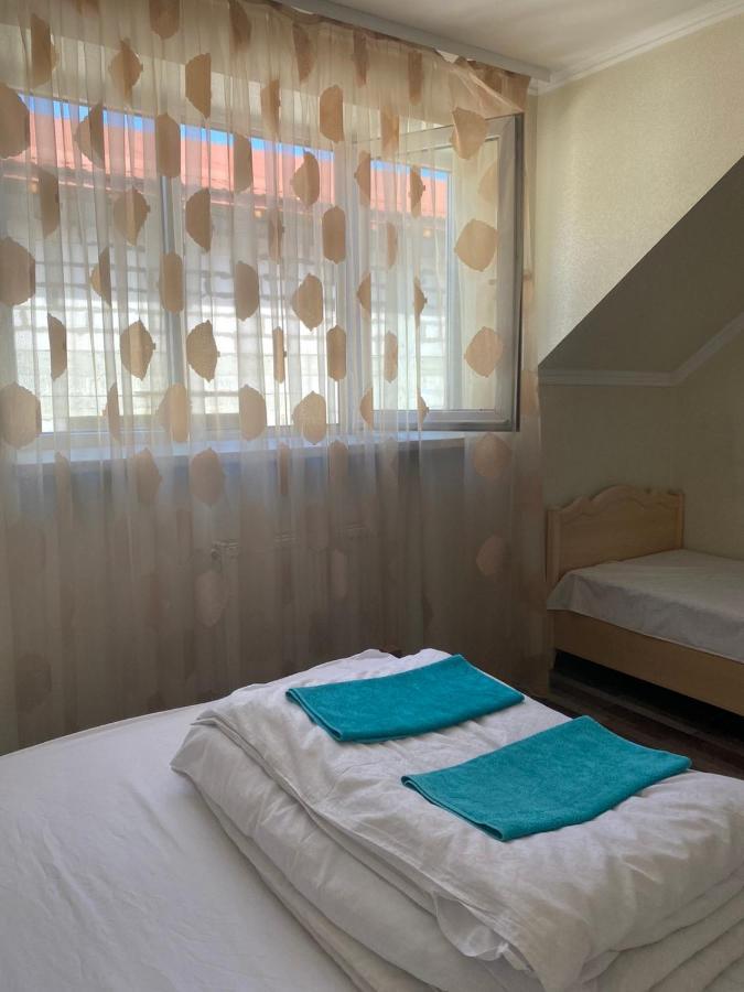 Vip Hostel Mukačevo Esterno foto