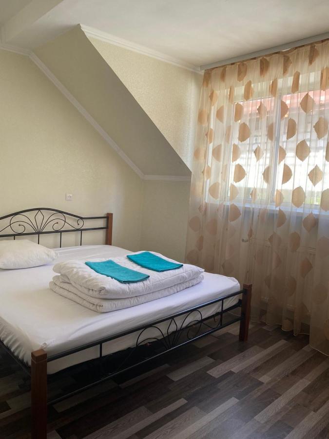 Vip Hostel Mukačevo Esterno foto