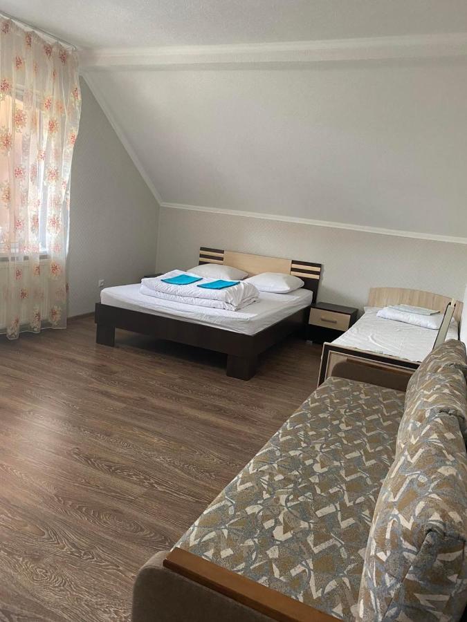 Vip Hostel Mukačevo Esterno foto