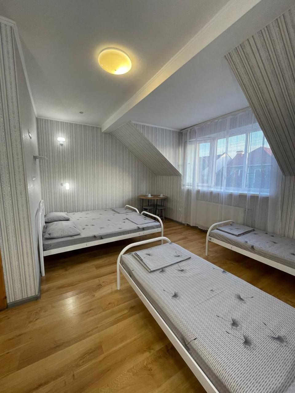 Vip Hostel Mukačevo Esterno foto