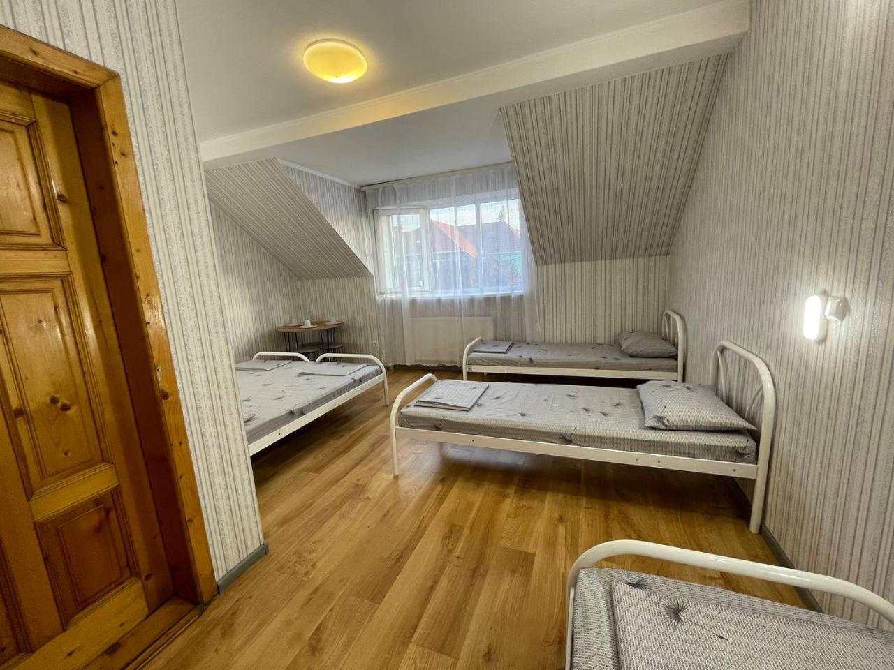 Vip Hostel Mukačevo Esterno foto